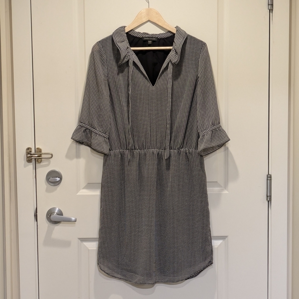 EUC Banana Republic M Houndstooth Fully Lined Ruffle Collar Dress with Pockets